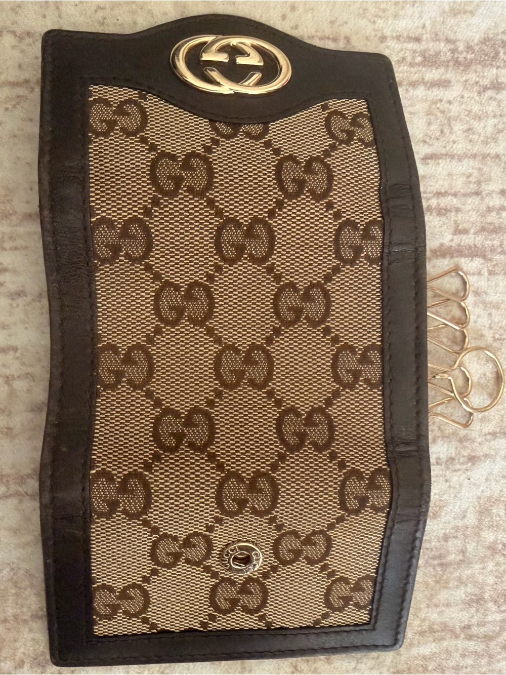 Gucci Brown GG Canvas Leather Key Case with Gold Logo - Picture 10 of 11